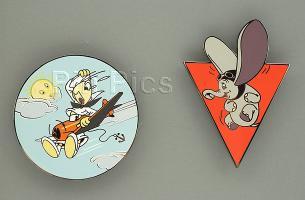 Disney Auctions - Dumbo and Jiminy Cricket WWII ( Set of 2 )