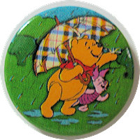 Button - Pooh & Piglet With Umbrella
