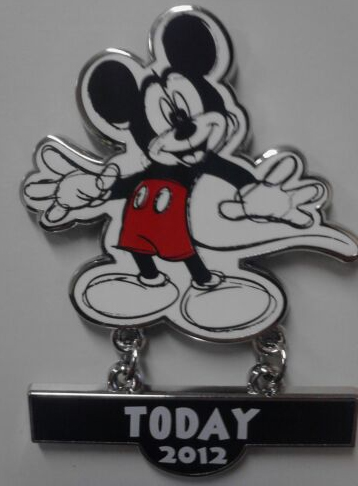 Walt Disney Studios Pin Set - Today (only)