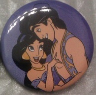 Button: Hot Topic - Aladdin & Jasmine Cuddle